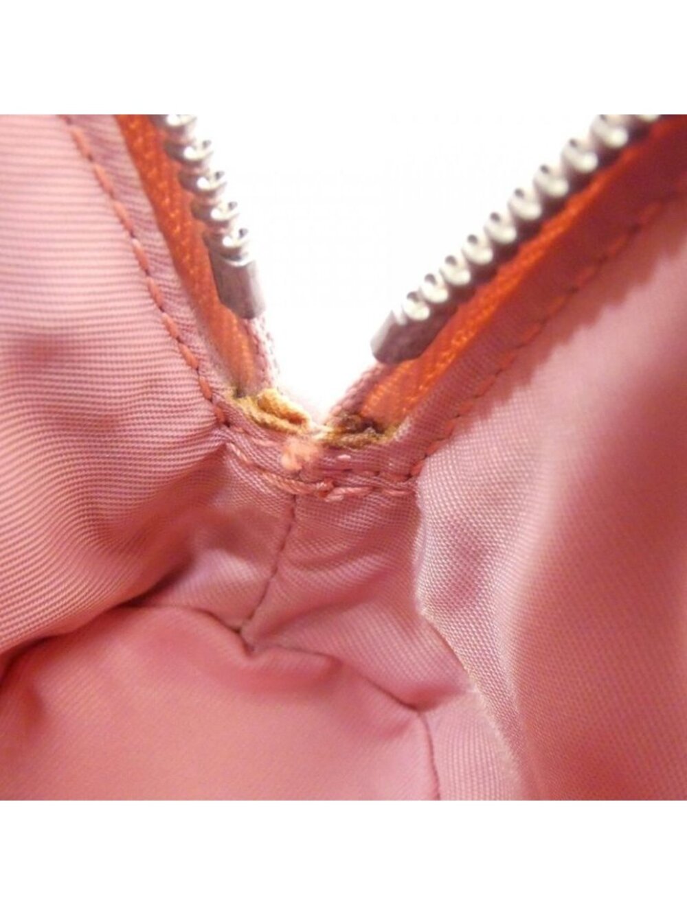 Gucci GG Marmont Pouch - Picture 8 of 8